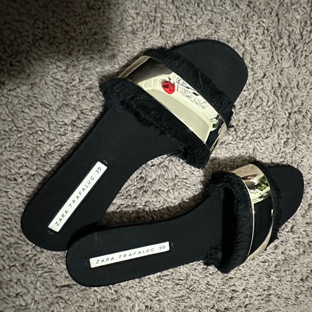 Black gold plate sandals